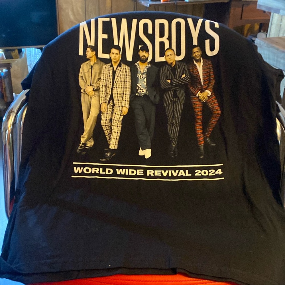 NEWBOYS 2024 World Wide Review Tour Shirt